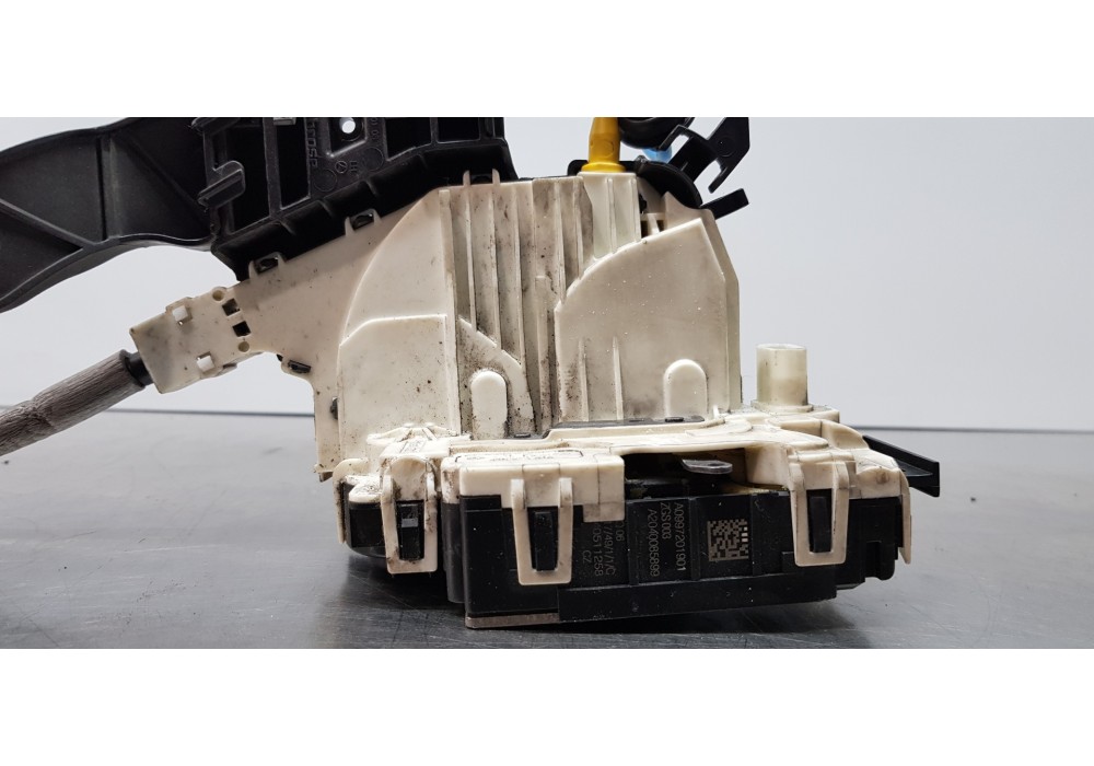 Recambio de cerradura puerta delantera izquierda para mercedes clase b (w246) b 200 cdi (246.208) referencia OEM IAM A0997201901