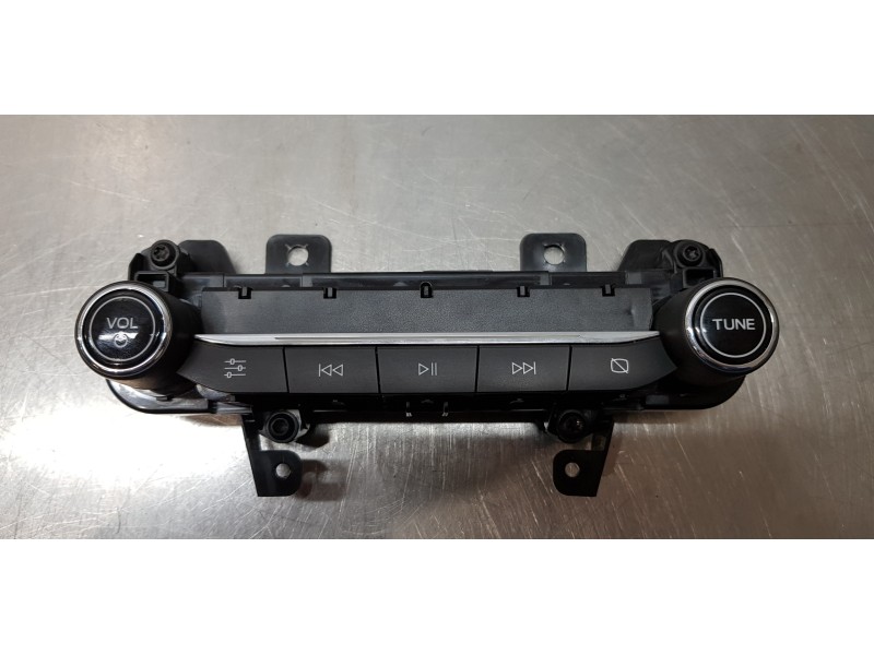 Recambio de sistema audio / radio cd para ford ka+ ultimate referencia OEM IAM J7BT18K811HB   Recambio de sistema audio / radio cd para ford ka+ ultimate referencia OEM IAM J7BT18K811HB