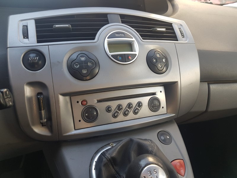 renault scenic ii del año 2008