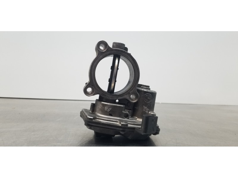 Recambio de caja mariposa para bmw x3 (f25) xdrive 20d referencia OEM IAM 13547810752  