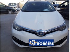 toyota auris touring sports (e18) del año 2015