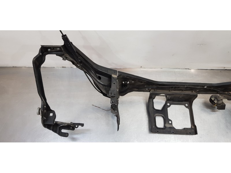 Recambio de travesaño superior para mercedes clase cls (w219) 350 (219.356) referencia OEM IAM A2196200916  