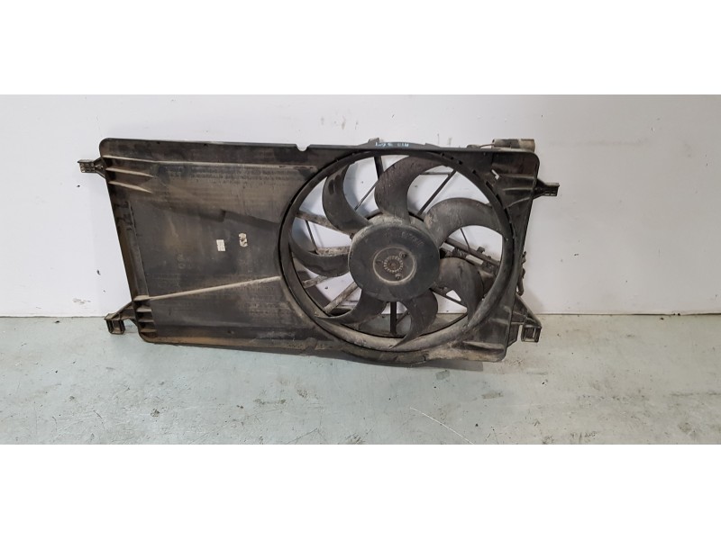 Recambio de electroventilador para ford focus berlina (cap) ambiente (d) referencia OEM IAM 3M5H8C607RG  