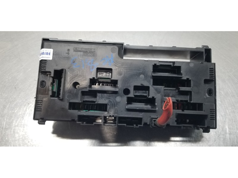 Recambio de caja reles / fusibles para bmw x3 (f25) xdrive 20d referencia OEM IAM 9210863 61149210863 