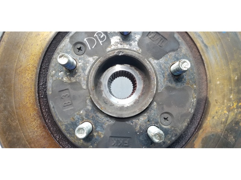 Recambio de mangueta delantera derecha para hyundai tucson tl referencia OEM IAM 51716D7000  