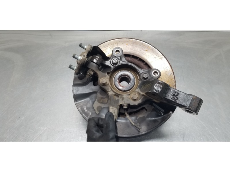 Recambio de mangueta delantera derecha para hyundai tucson tl referencia OEM IAM 51716D7000  