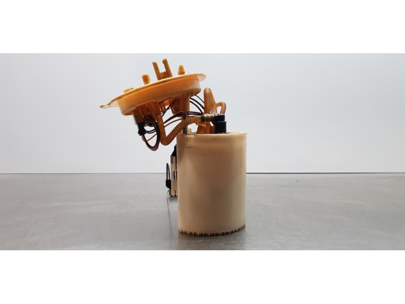 Recambio de aforador para seat leon st (5f8) reference referencia OEM IAM 5Q0919050BA 5Q0919050AN  Recambio de aforador para seat leon st (5f8) reference referencia OEM IAM 5Q0919050BA 5Q0919050AN