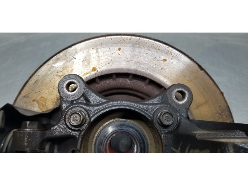 Recambio de mangueta delantera derecha para hyundai tucson tl referencia OEM IAM 51716D7000  