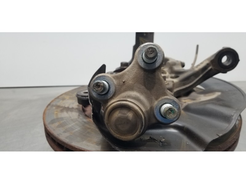 Recambio de mangueta delantera derecha para hyundai tucson tl referencia OEM IAM 51716D7000  