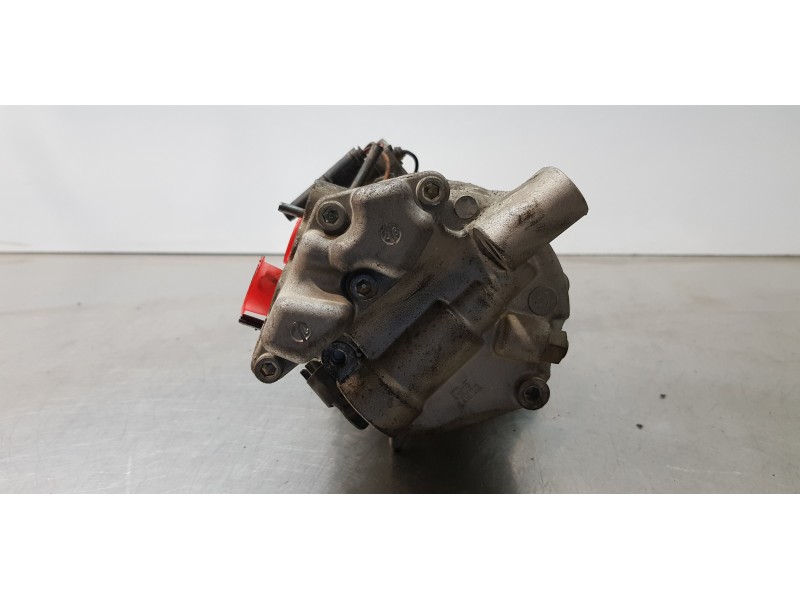 Recambio de compresor aire acondicionado para bmw serie 1 berlina (e81/e87) 116i referencia OEM IAM 915682001   Recambio de compresor aire acondicionado para bmw serie 1 berlina (e81/e87) 116i referencia OEM IAM 915682001