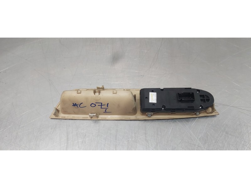 Recambio de mando elevalunas delantero izquierdo para bmw x5 (e70) xdrive30d referencia OEM IAM 61319218043   Recambio de mando elevalunas delantero izquierdo para bmw x5 (e70) xdrive30d referencia OEM IAM 61319218043