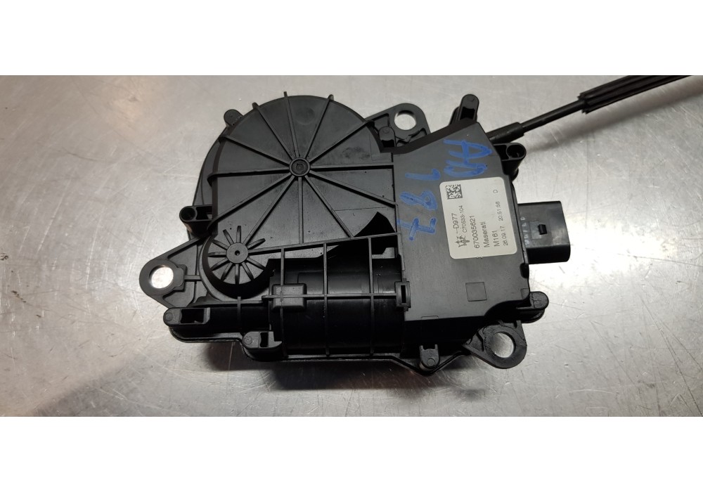 Recambio de motor cierre centralizado porton para alfa romeo stelvio (630) basis q4 referencia OEM IAM 670035621  