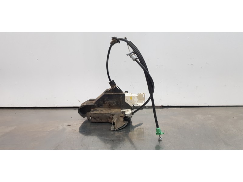Recambio de cerradura puerta delantera derecha para citroen c4 berlina collection referencia OEM IAM 9136AG  