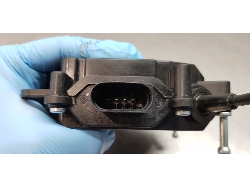 Recambio de motor cierre centralizado porton para alfa romeo stelvio (630) basis q4 referencia OEM IAM 670035621  