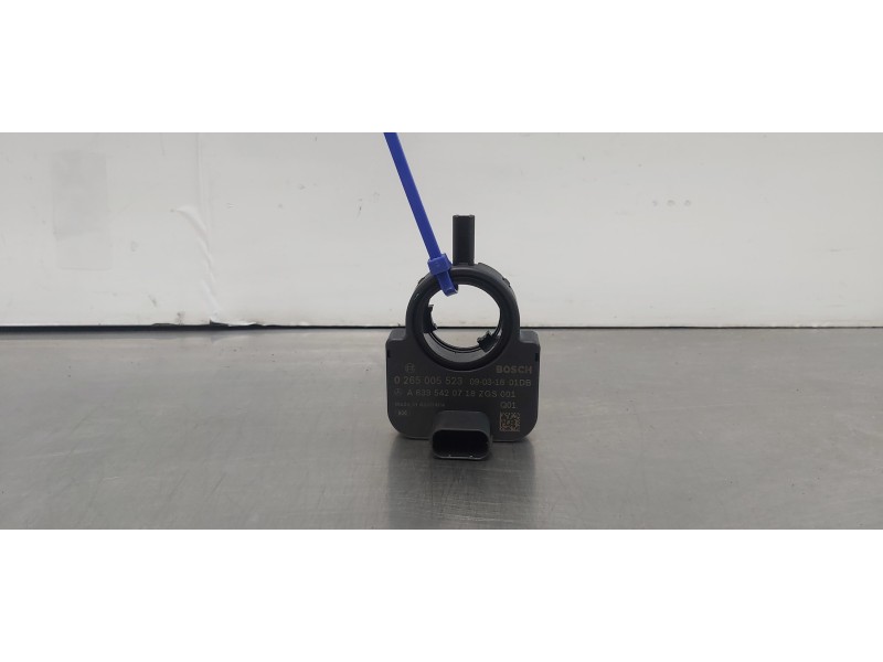 Recambio de sensor para mercedes viano (w639) 3,0 cdi lang (639.813) referencia OEM IAM A6395420718  