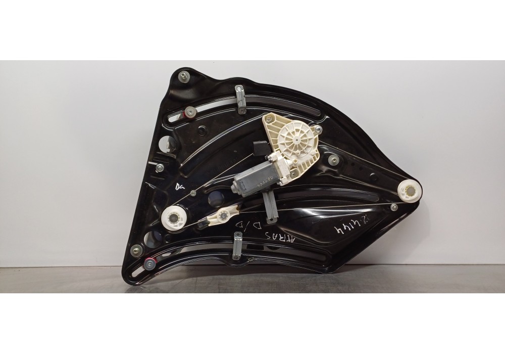 Recambio de elevalunas trasero derecho para mercedes clase clk (w207) coupe 3.0 cdi cat referencia OEM IAM A2076701403  