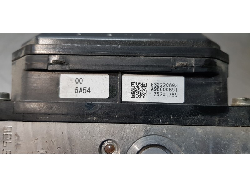Recambio de abs para nissan juke (f15) visia referencia OEM IAM 47660BX81A  