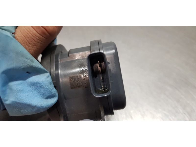 Recambio de bomba agua para toyota rav 4 plug-in hybrid advance referencia OEM IAM G904042020  