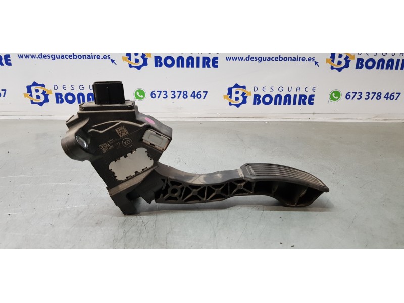 Recambio de pedal acelerador para toyota avensis (t27) executive referencia OEM IAM 7811002022   Recambio de pedal acelerador para toyota avensis (t27) executive referencia OEM IAM 7811002022