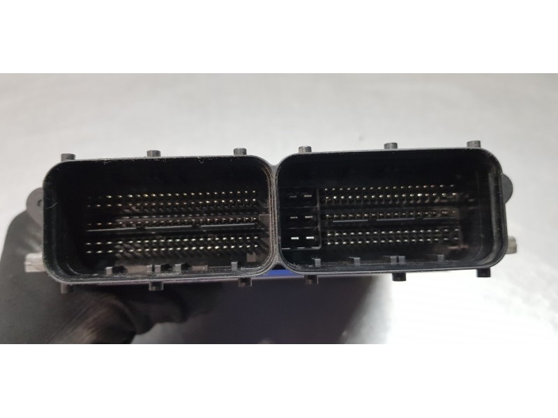 Recambio de centralita motor uce para seat leon st (5f8) reference referencia OEM IAM 04L907309R 0281031066  Recambio de centralita motor uce para seat leon st (5f8) reference referencia OEM IAM 04L907309R 0281031066