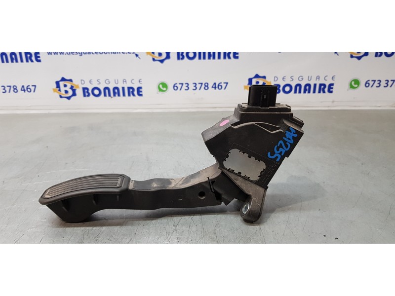 Recambio de pedal acelerador para toyota avensis (t27) executive referencia OEM IAM 7811002022   Recambio de pedal acelerador para toyota avensis (t27) executive referencia OEM IAM 7811002022