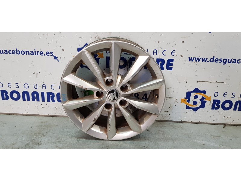 Recambio de llanta para skoda octavia combi (5e5) ambition referencia OEM IAM 5E0601025B   Recambio de llanta para skoda octavia combi (5e5) ambition referencia OEM IAM 5E0601025B