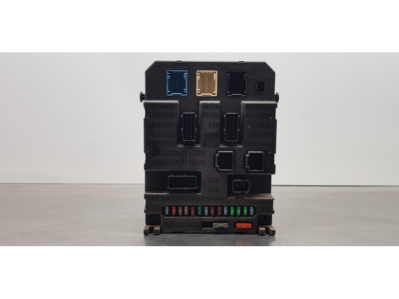 Recambio de caja reles / fusibles para peugeot 207 premium referencia OEM IAM 9659285580 BSI F08 