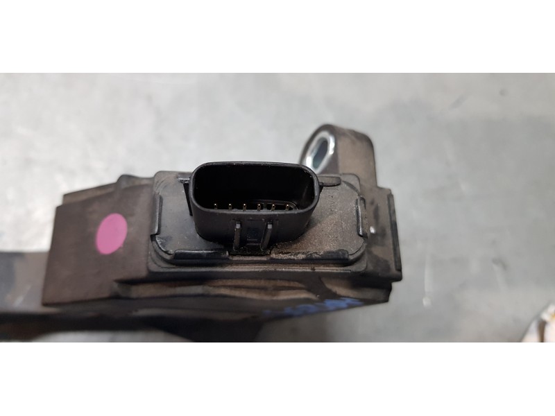Recambio de pedal acelerador para toyota avensis (t27) executive referencia OEM IAM 7811002022   Recambio de pedal acelerador para toyota avensis (t27) executive referencia OEM IAM 7811002022