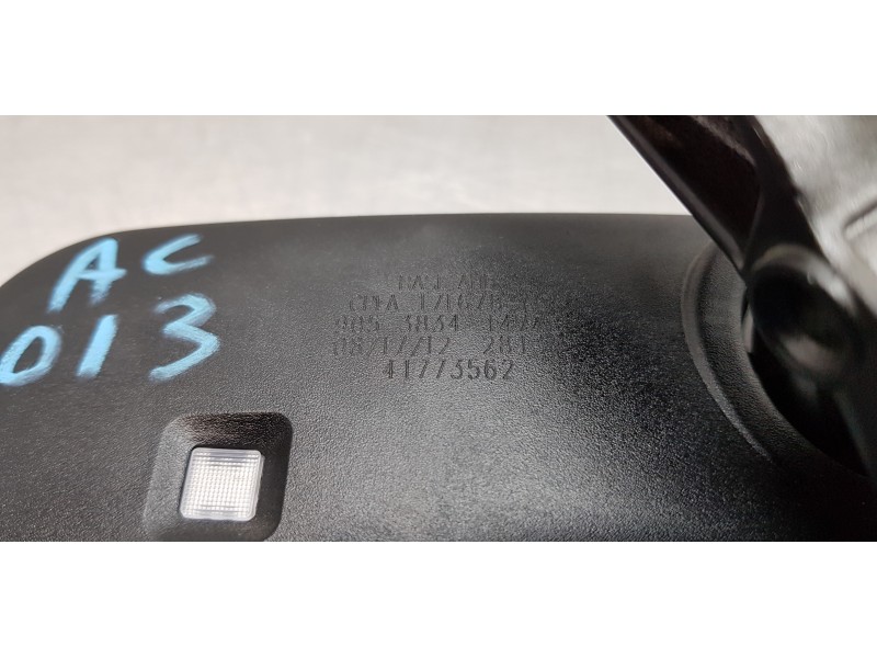 Recambio de espejo interior para land rover range rover vogue referencia OEM IAM LR034252  