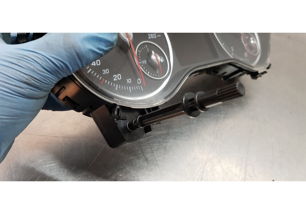 Recambio de cuadro instrumentos para mercedes clase b (w246) b 200 cdi (246.208) referencia OEM IAM A2469008119  