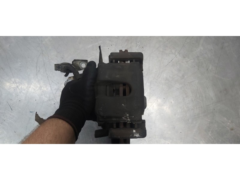 Recambio de mangueta delantera derecha para bmw serie 3 berlina (e46) 320d referencia OEM IAM 31211096430   Recambio de mangueta delantera derecha para bmw serie 3 berlina (e46) 320d referencia OEM IAM 31211096430