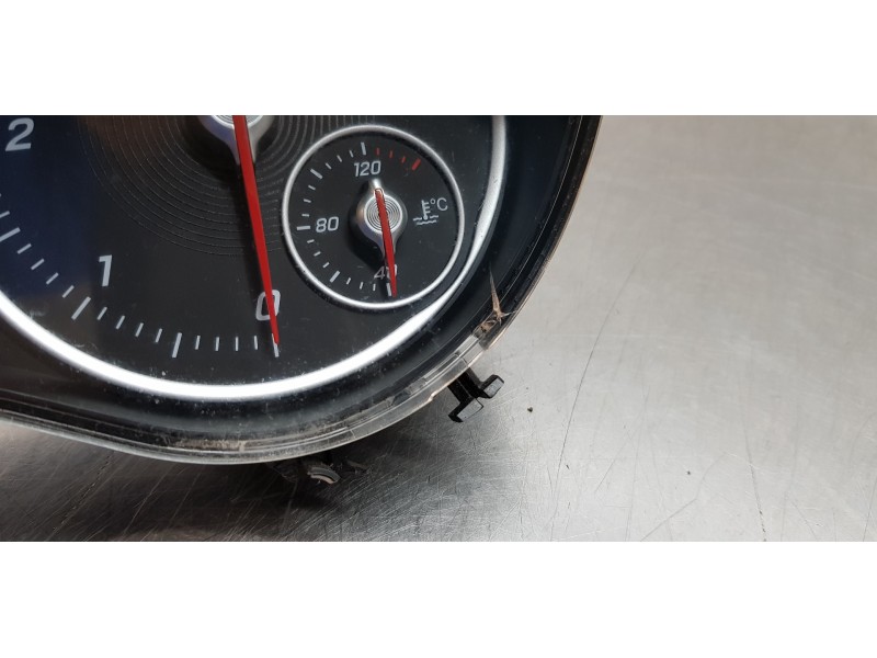 Recambio de cuadro instrumentos para mercedes clase b (w246) b 200 cdi (246.208) referencia OEM IAM A2469008119  