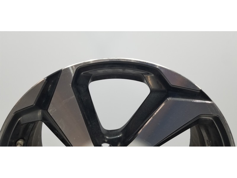 Recambio de llanta para toyota rav 4 plug-in hybrid advance referencia OEM IAM 4261142600  