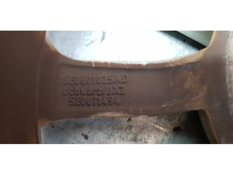 Recambio de llanta para skoda octavia combi (5e5) ambition referencia OEM IAM 5E0601025B   Recambio de llanta para skoda octavia combi (5e5) ambition referencia OEM IAM 5E0601025B