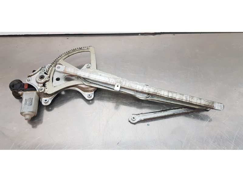 Recambio de elevalunas delantero derecho para toyota rav 4 (a2) 1.8 luna (2003) referencia OEM IAM 6980342020   Recambio de elevalunas delantero derecho para toyota rav 4 (a2) 1.8 luna (2003) referencia OEM IAM 6980342020