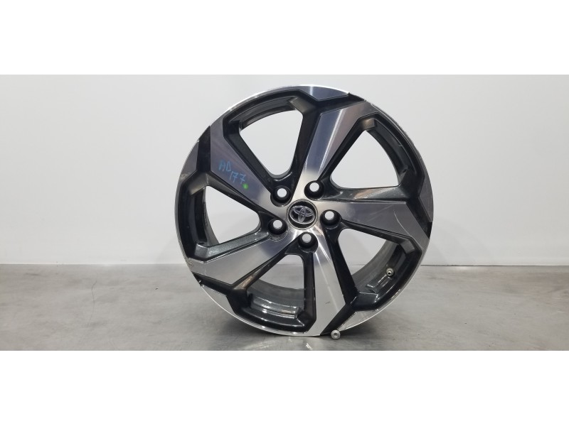 Recambio de llanta para toyota rav 4 plug-in hybrid advance referencia OEM IAM 4261142600  