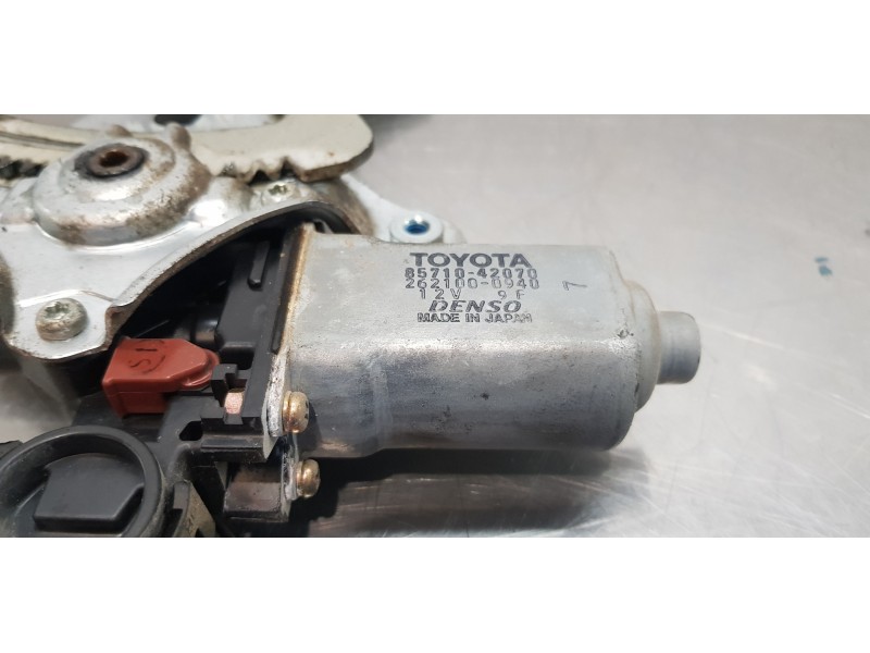 Recambio de elevalunas delantero derecho para toyota rav 4 (a2) 1.8 luna (2003) referencia OEM IAM 6980342020   Recambio de elevalunas delantero derecho para toyota rav 4 (a2) 1.8 luna (2003) referencia OEM IAM 6980342020