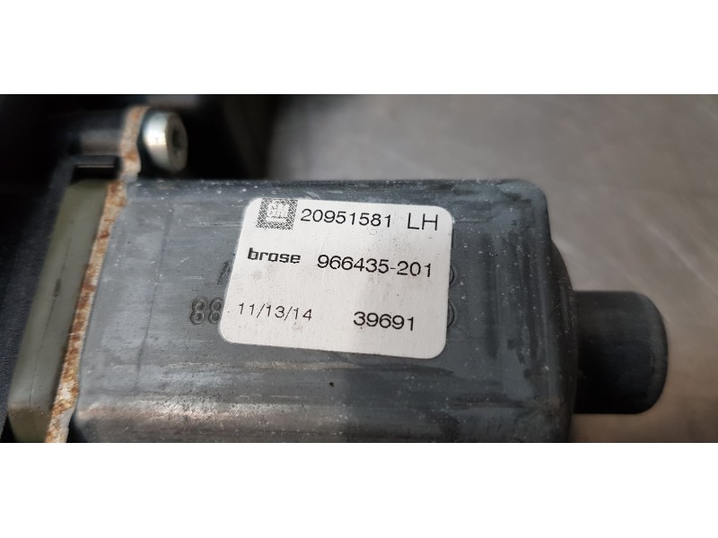 Recambio de elevalunas delantero izquierdo para opel zafira tourer expression referencia OEM IAM 20951581  