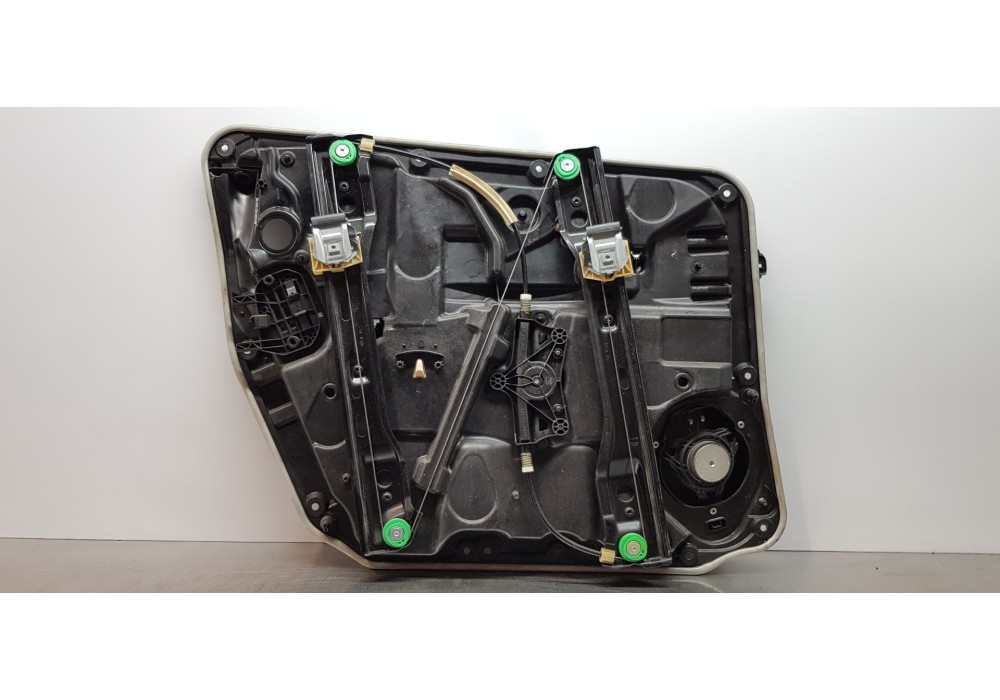 Recambio de elevalunas delantero derecho para mercedes clase b (w246) b 200 cdi (246.208) referencia OEM IAM A2467205800 A246906