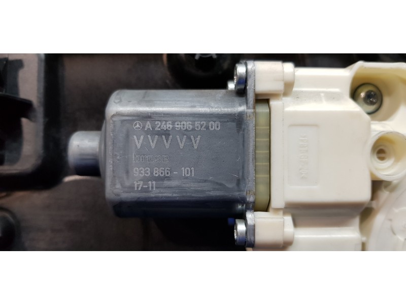 Recambio de elevalunas delantero derecho para mercedes clase b (w246) b 200 cdi (246.208) referencia OEM IAM A2467205800 A246906