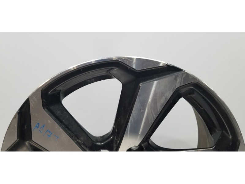 Recambio de llanta para toyota rav 4 plug-in hybrid advance referencia OEM IAM 4261142600  