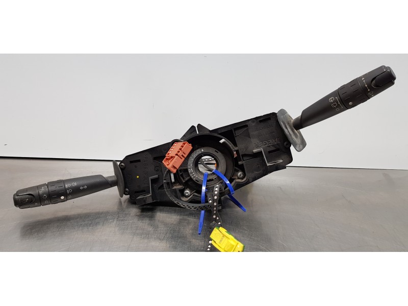 Recambio de mando multifuncion para citroen xsara berlina 1.9 d sx referencia OEM IAM 624126   Recambio de mando multifuncion para citroen xsara berlina 1.9 d sx referencia OEM IAM 624126