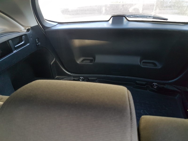 toyota auris touring sports (e18) del año 2015