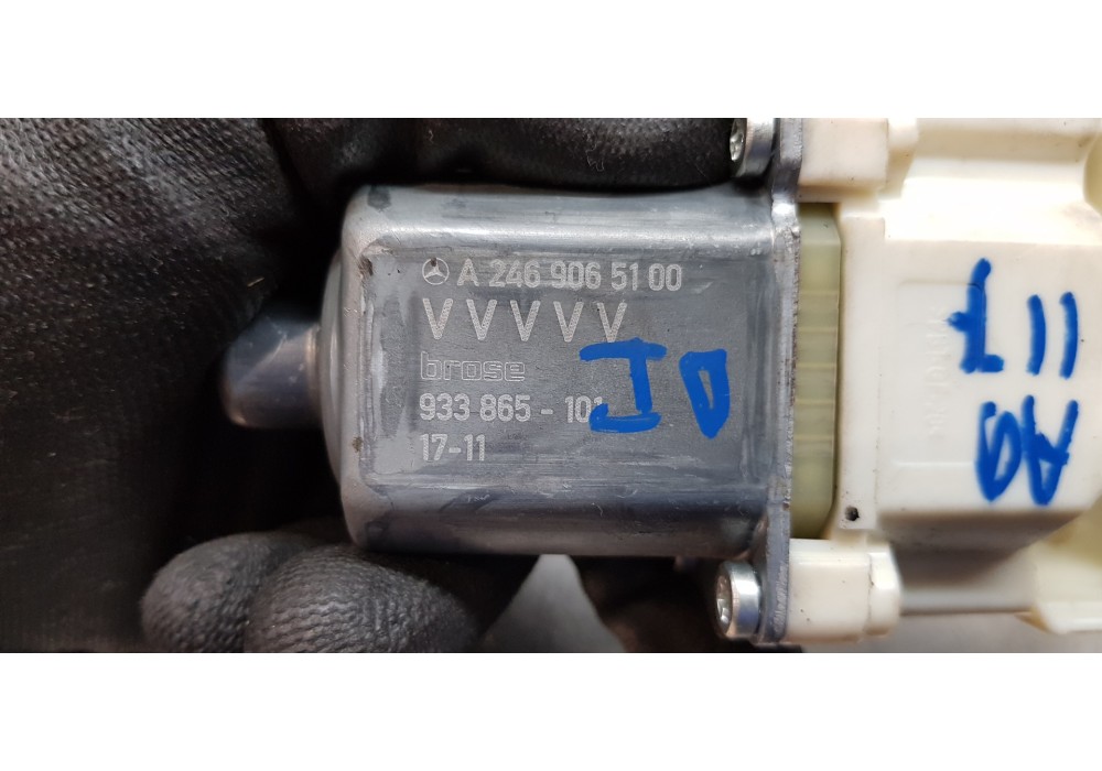 Recambio de elevalunas delantero izquierdo para mercedes clase b (w246) b 200 cdi (246.208) referencia OEM IAM A2469065100  