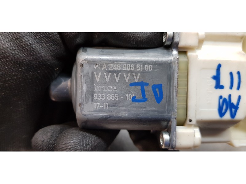Recambio de elevalunas delantero izquierdo para mercedes clase b (w246) b 200 cdi (246.208) referencia OEM IAM A2469065100  