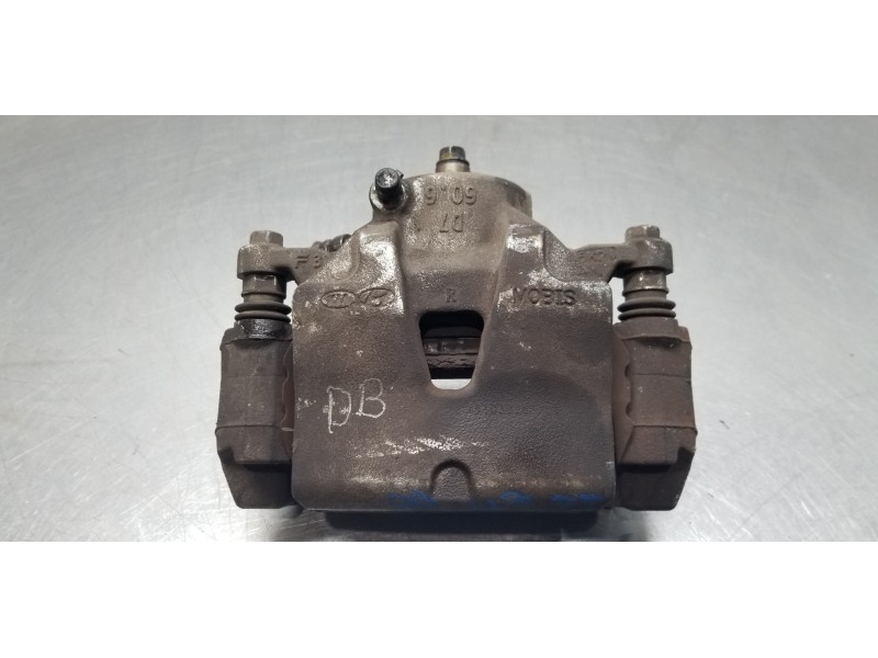 Recambio de pinza freno delantera derecha para hyundai tucson tl referencia OEM IAM 58130D7500  