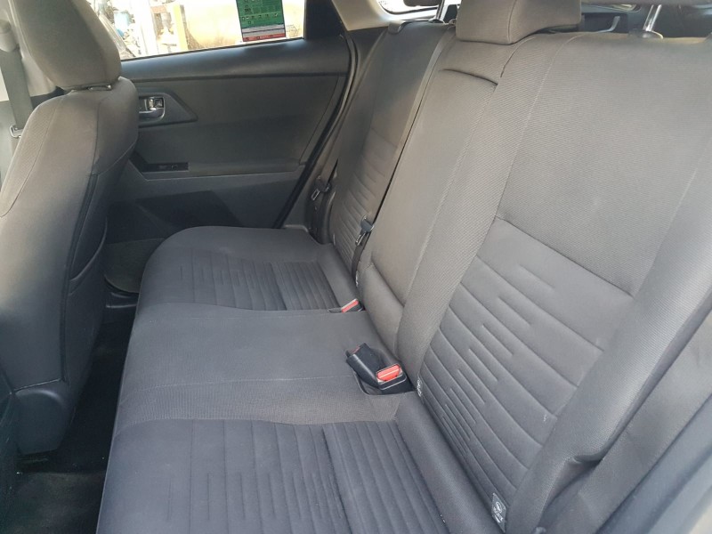 toyota auris touring sports (e18) del año 2015