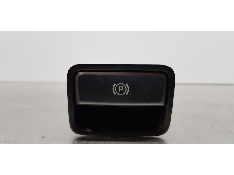 Recambio de freno de mano electrico para infiniti qx30 premium referencia OEM IAM A2469050451  