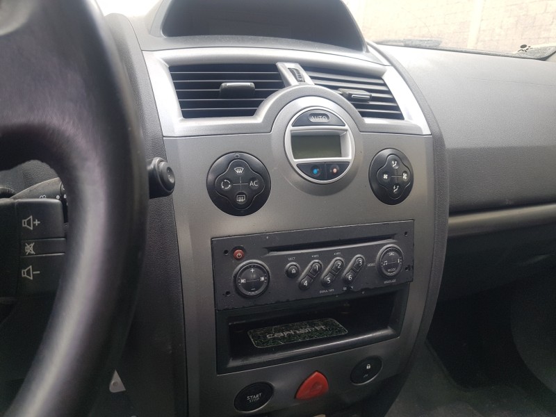 renault megane ii berlina 3p del año 2007