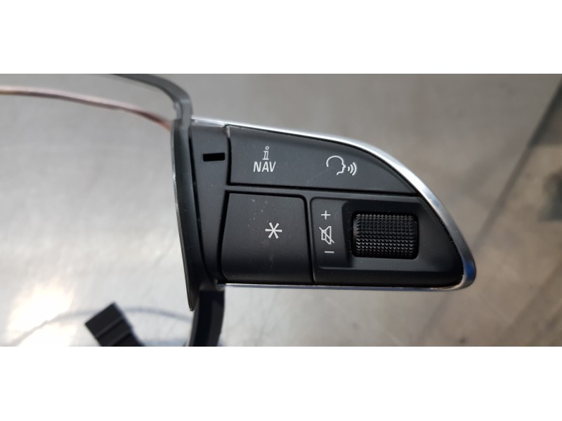 Recambio de mando volante para audi a6 lim. (4g2) 3.0 tdi quattro referencia OEM IAM 4G0419091P  